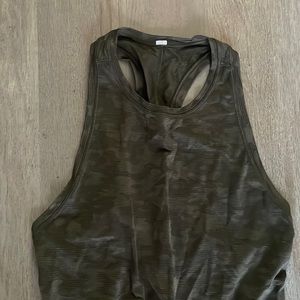 Lulu tank top